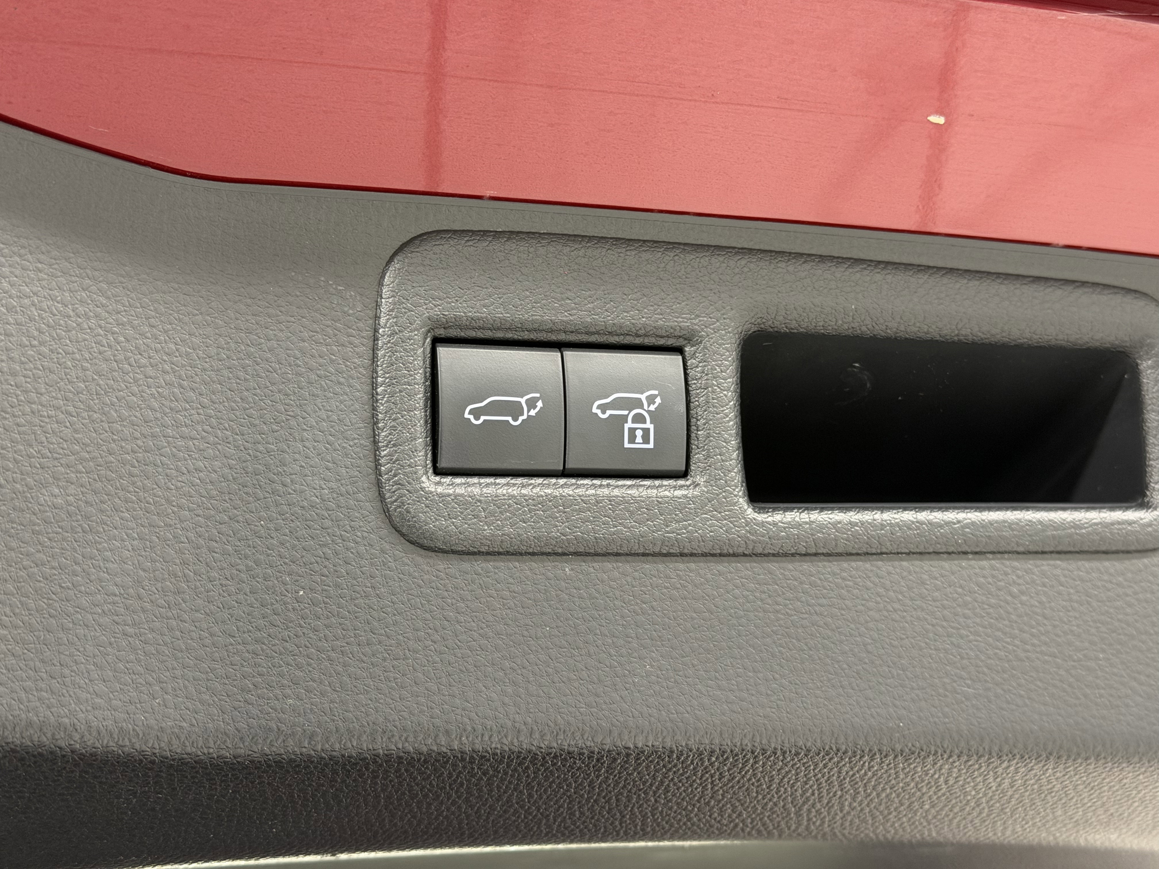 Used 2021 Toyota Venza XLE w/ Softex Package image 51