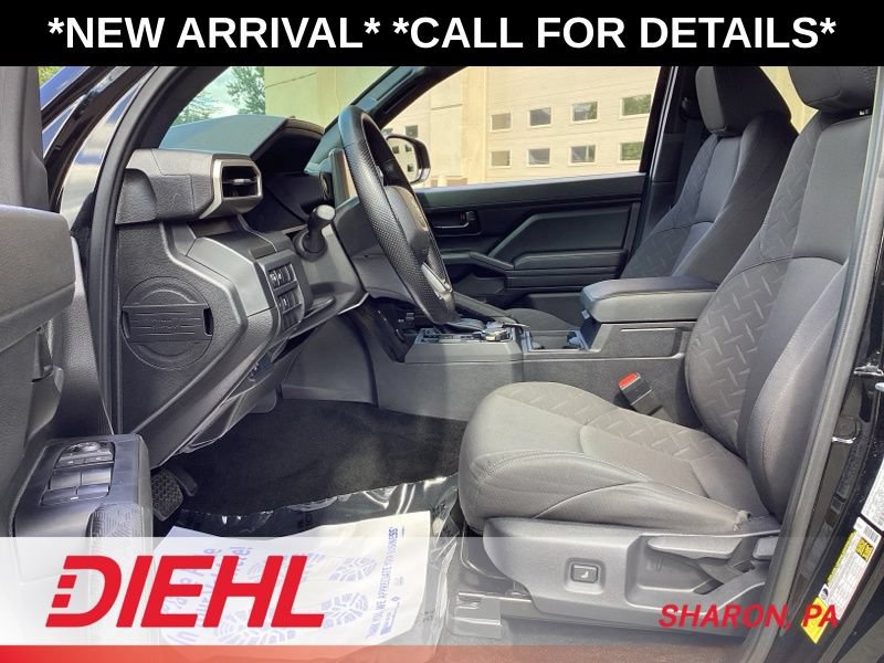 Used 2025 Toyota Tacoma SR AWD/4WD image 16