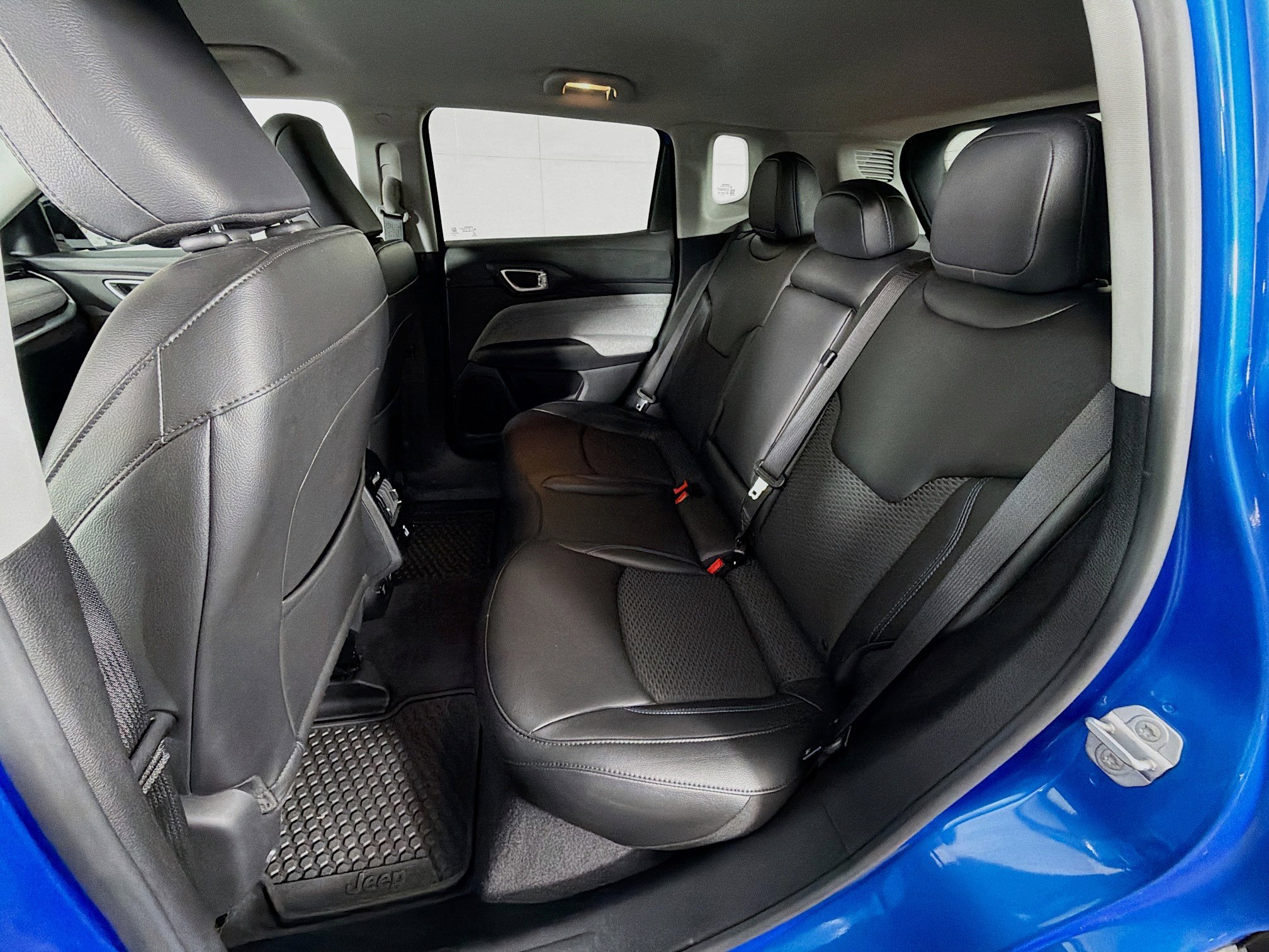 Used 2022 Jeep Compass Latitude w/ Convenience Group image 21