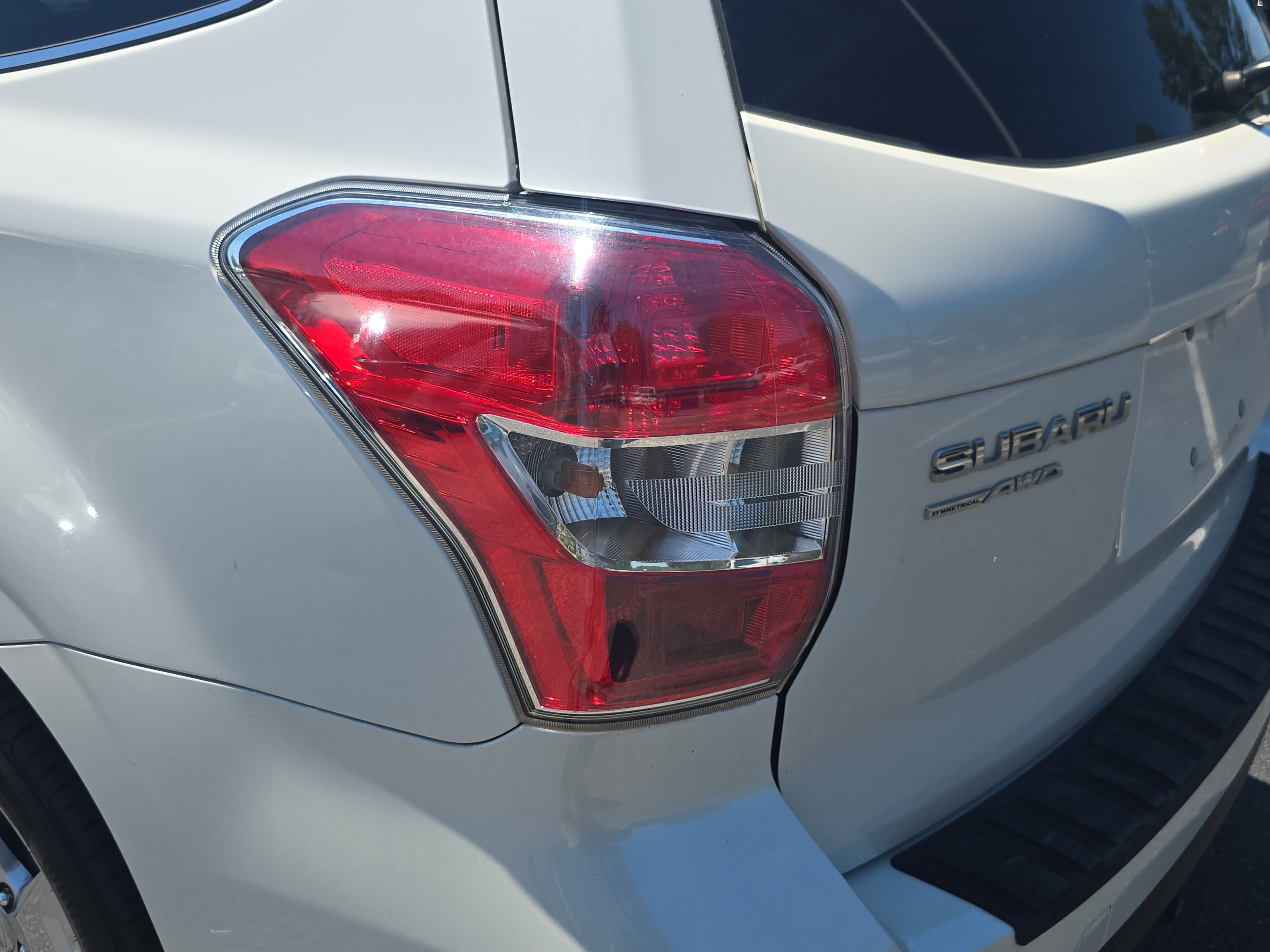 Used 2014 Subaru Forester 2.5i Touring AWD/4WD image 35