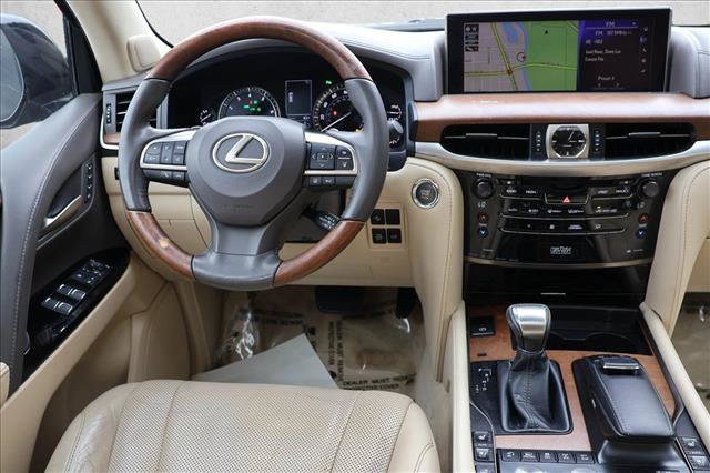 Used 2018 Lexus LX 570 4WD w/ Luxury Package image 25