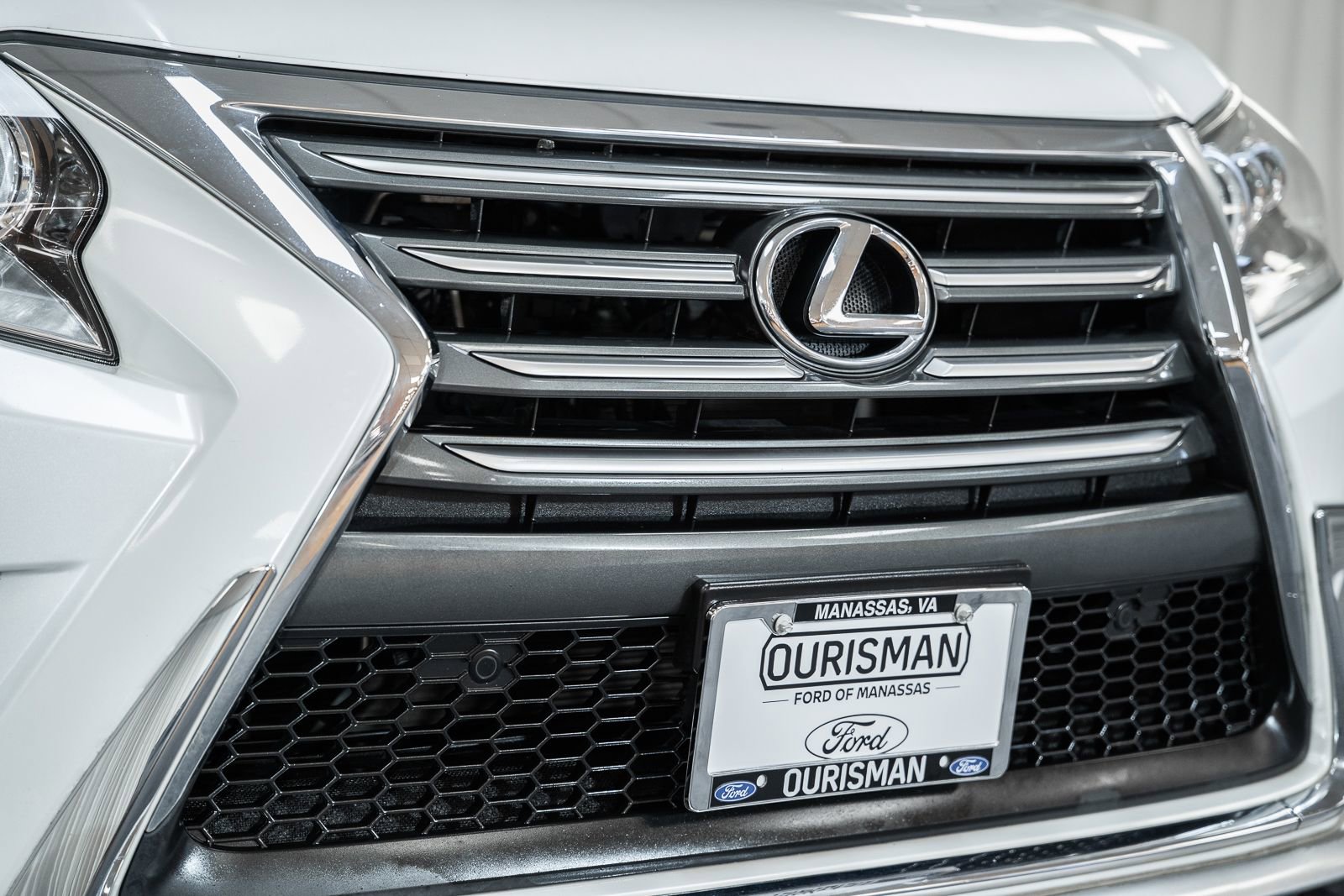 Used 2017 Lexus GX 460 Luxury w/ Sport Design Package image 13