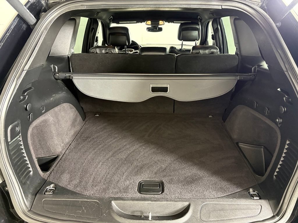 Used 2019 Jeep Grand Cherokee Laredo RWD image 22