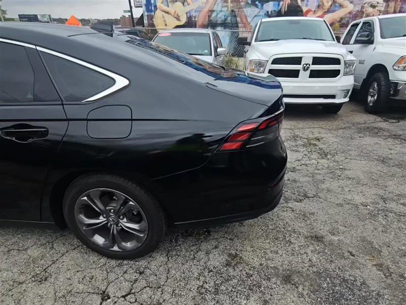 Used 2024 Honda Accord EX image 4