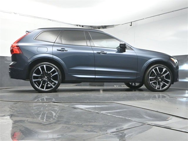 Certified 2023 Volvo XC60 B5 Ultimate FWD image 40