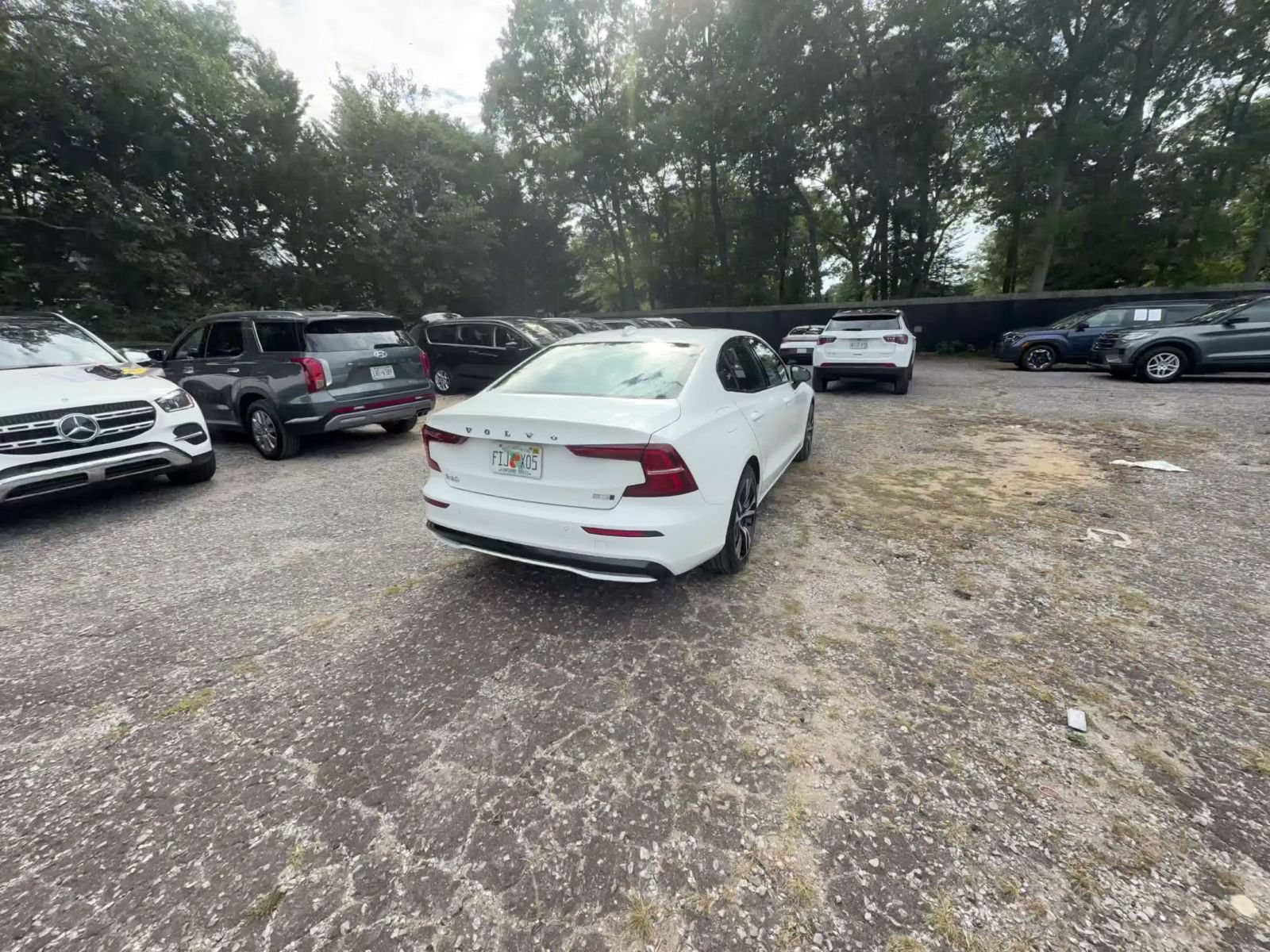 Used 2025 Volvo S60 B5 Core AWD/4WD image 9
