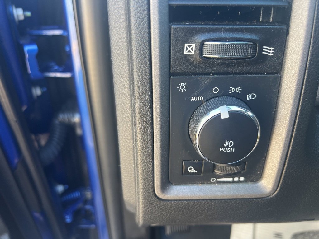 Used 2018 RAM 1500 Express w/ Express Value Package image 17