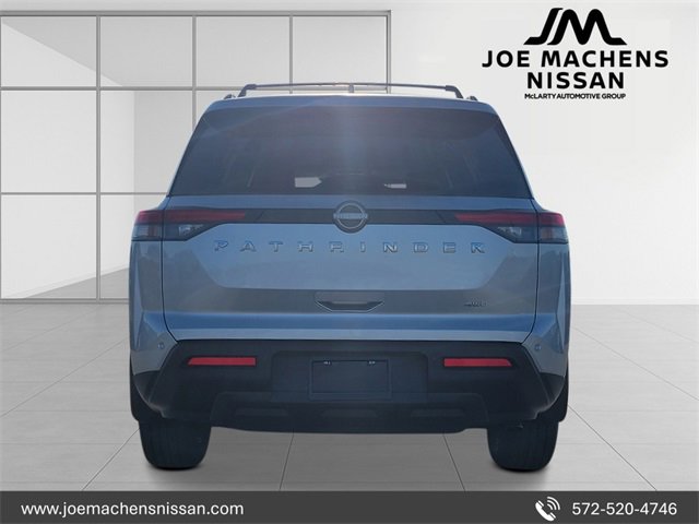 New 2025 Nissan Pathfinder SV image 4