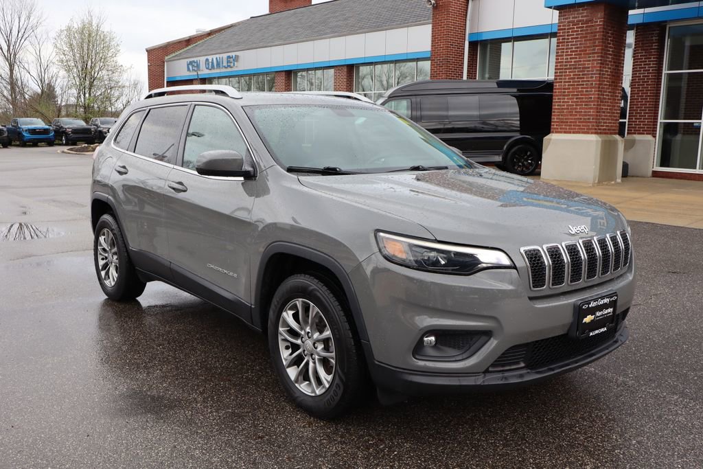 Used 2020 Jeep Cherokee Latitude Plus w/ Cold Weather Group AWD/4WD image 4