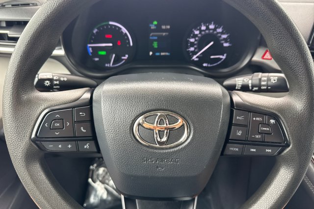 Certified 2022 Toyota Sienna LE FWD image 29