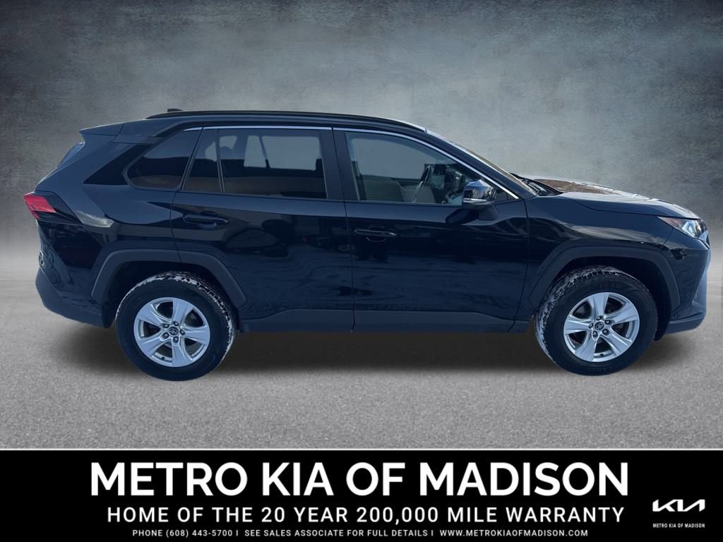 Used 2020 Toyota RAV4 XLE image 6