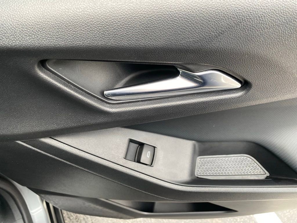 New 2026 Chevrolet Equinox LT w/ Convenience Package II image 14