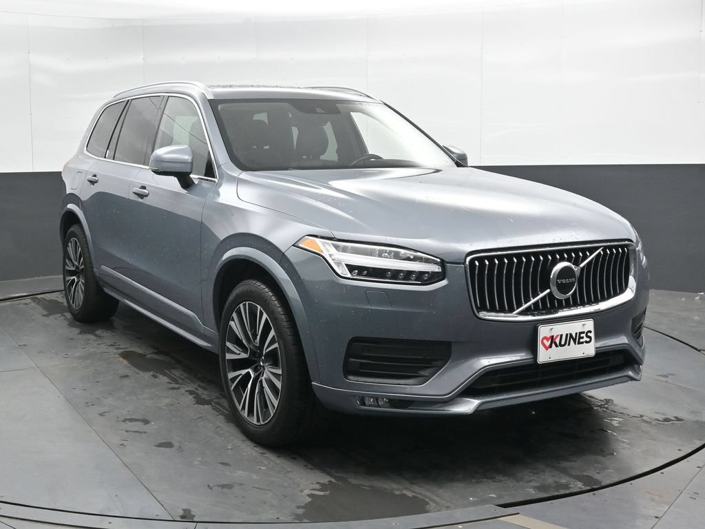 Used 2022 Volvo XC90 T6 Momentum w/ Climate Package AWD/4WD image 4