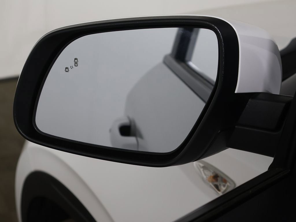 Certified 2024 Hyundai Venue SEL FWD image 30