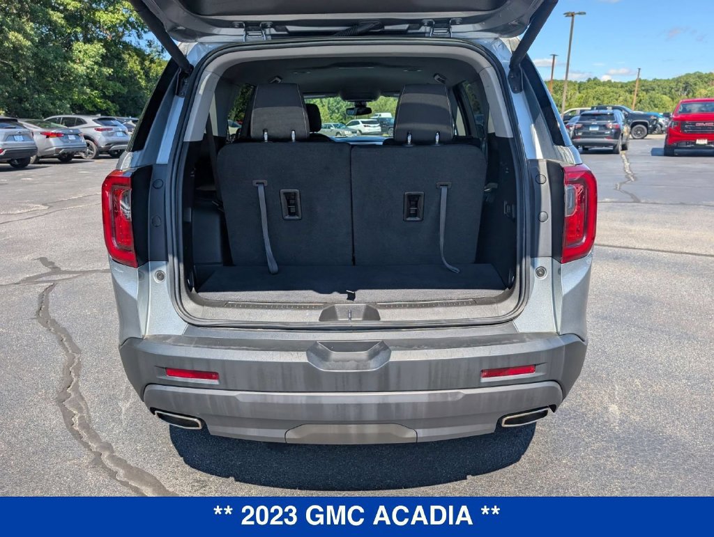 Used 2023 GMC Acadia SLE w/ Driver Convenience Package AWD/4WD image 30