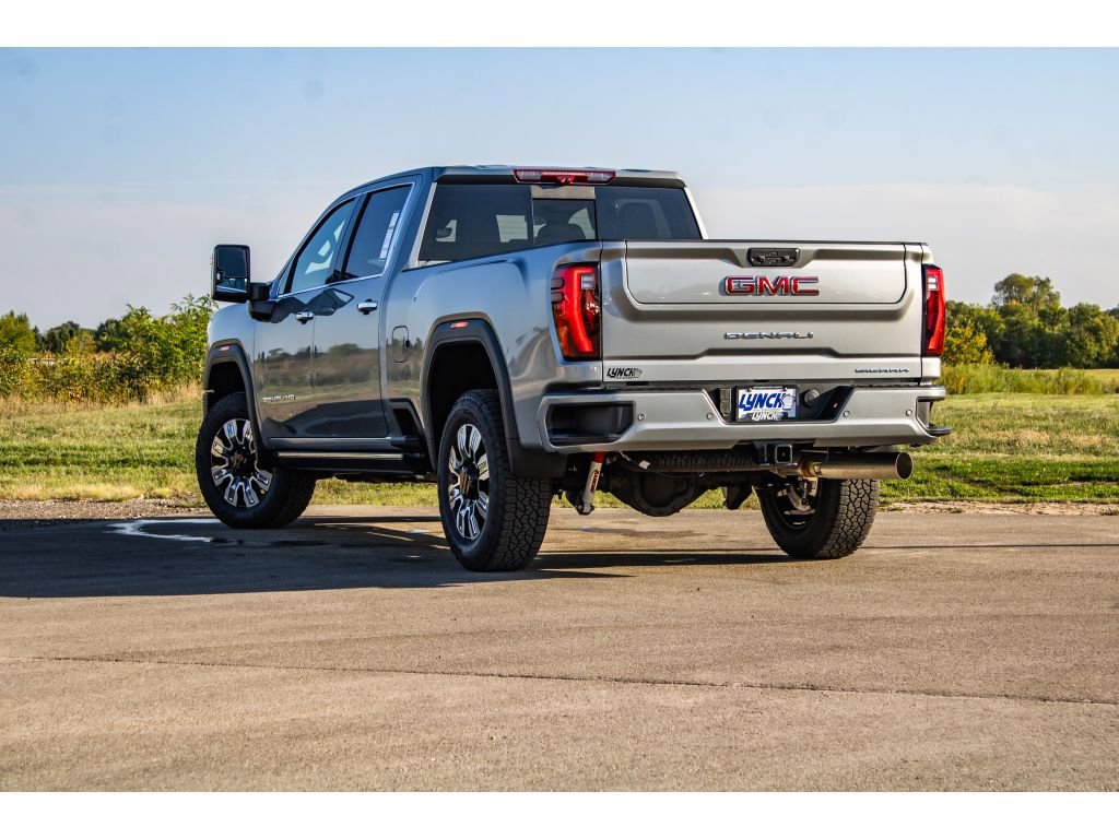 New 2026 GMC Sierra 3500 Denali w/ Denali Reserve Package image 15
