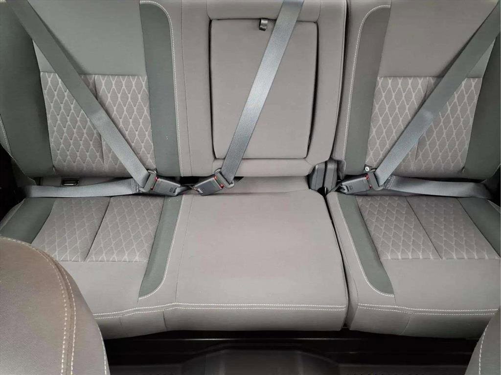 Used 2024 Nissan Titan SV w/ SV Convenience Package image 17