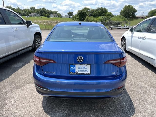 Used 2024 Volkswagen Jetta SE FWD image 4