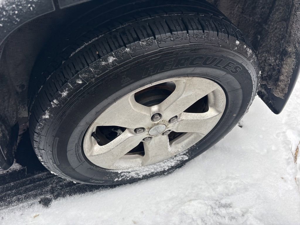 Used 2012 Jeep Grand Cherokee Laredo image 9