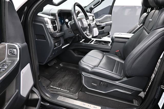Used 2025 Ford F350 Platinum w/ FX4 Off-Road Package AWD/4WD image 12