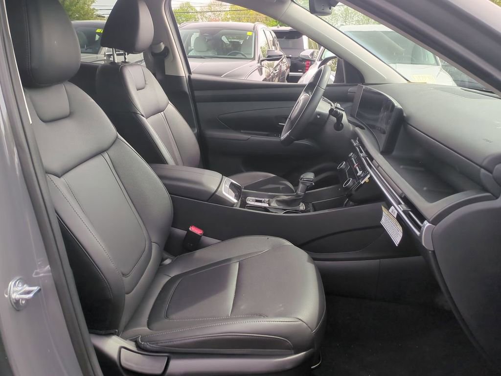 Certified 2025 Hyundai Tucson SEL AWD/4WD image 28
