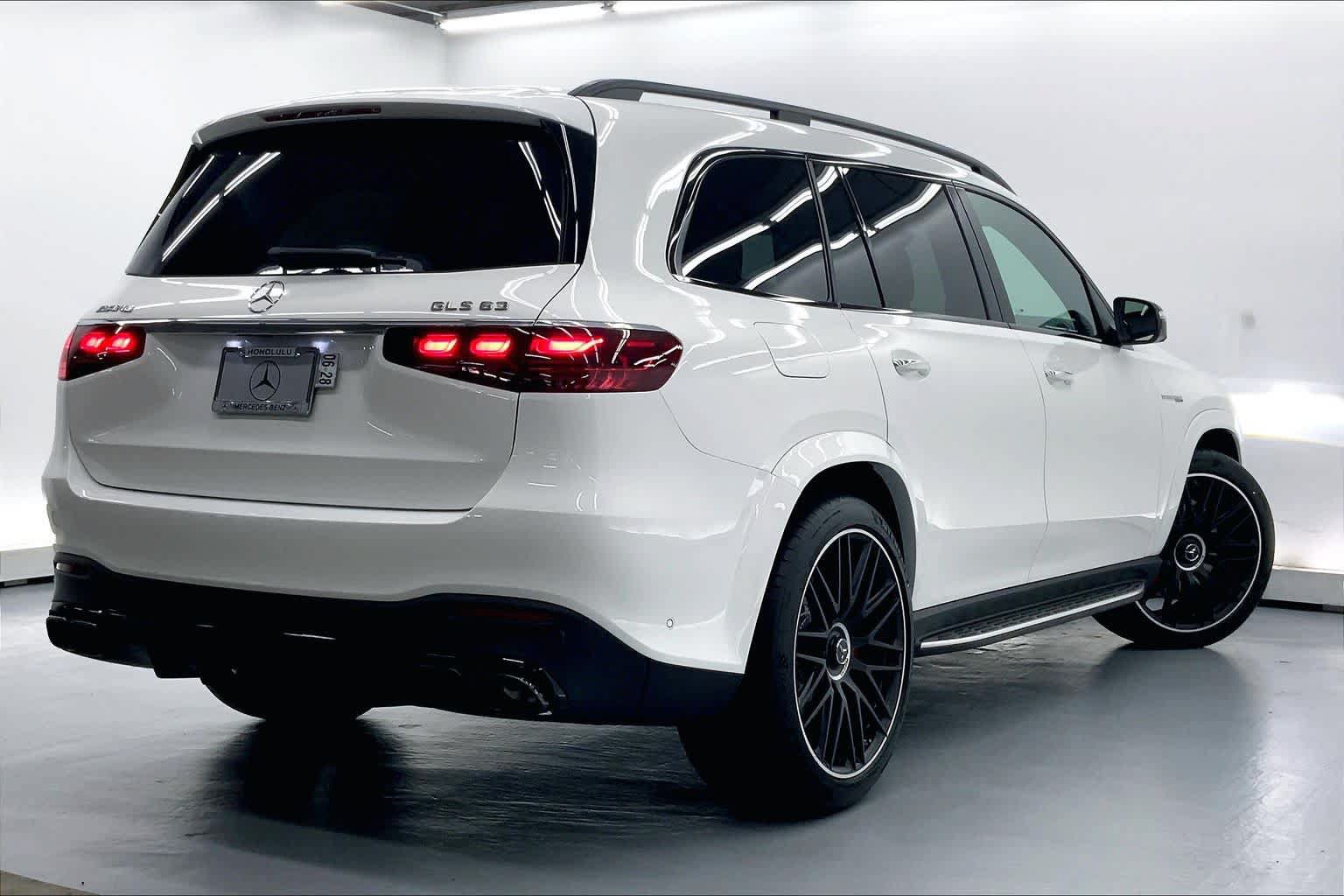 New 2026 Mercedes-Benz GLS 63 AMG 4MATIC image 8