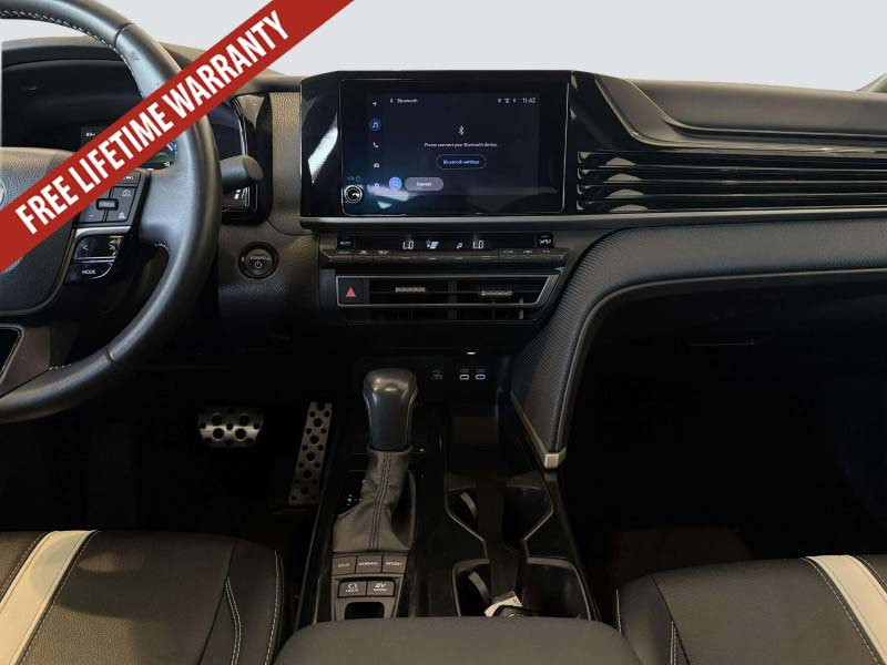 Used 2025 Toyota Camry SE FWD image 23