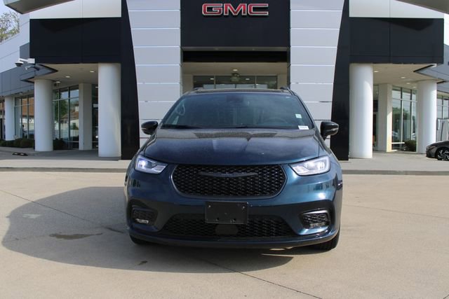 Used 2025 Chrysler Pacifica Limited FWD image 30