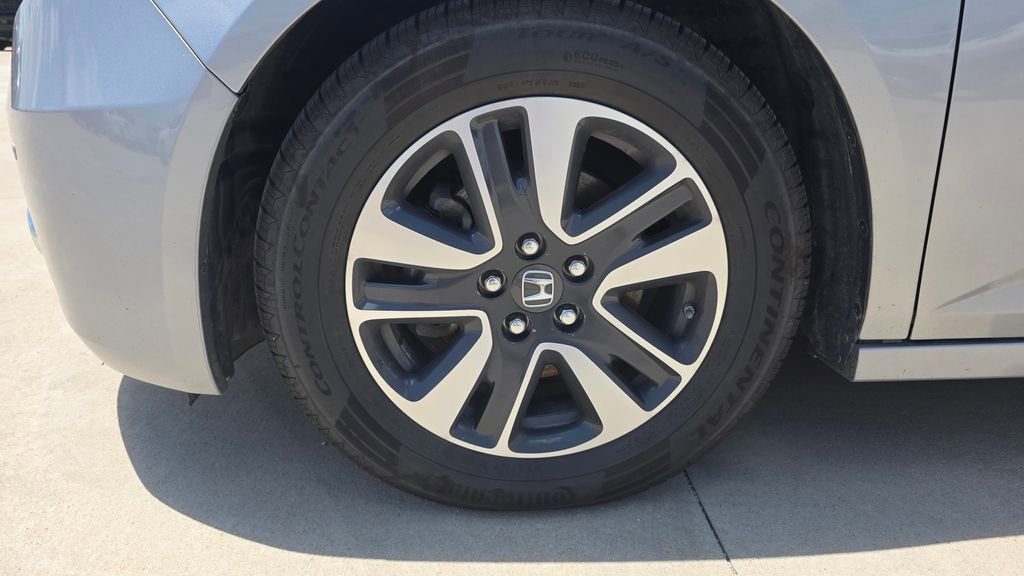 Used 2016 Honda Odyssey Touring Elite image 10