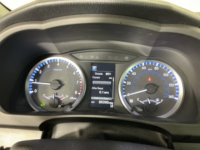 Used 2017 Toyota Highlander Plus AWD/4WD image 17
