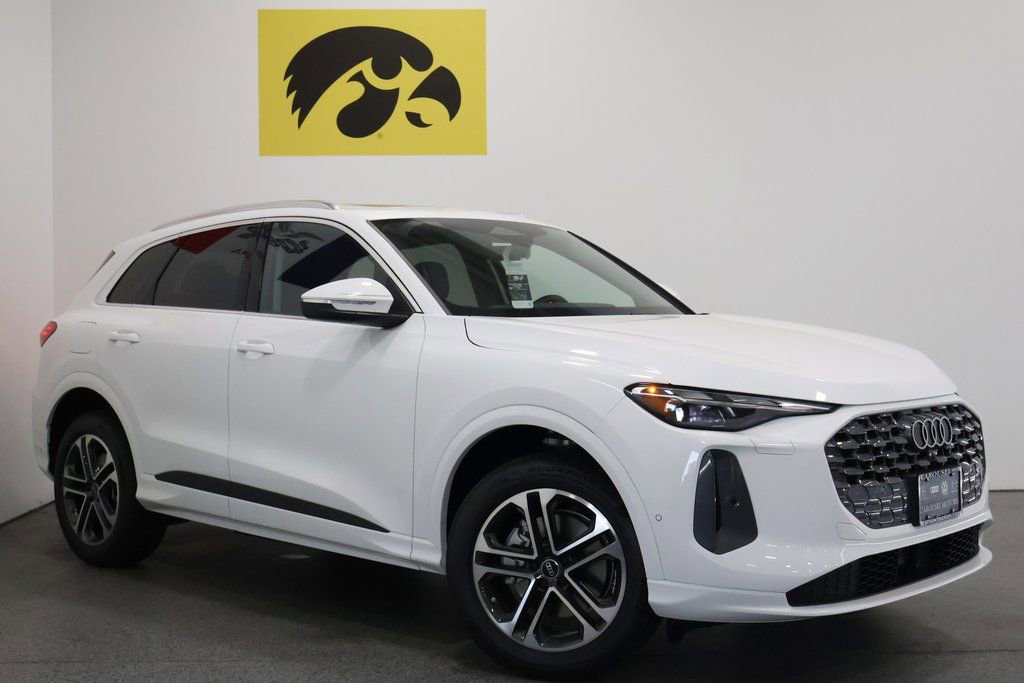 New 2025 Audi Q5 Premium w/ Convenience Package image 2