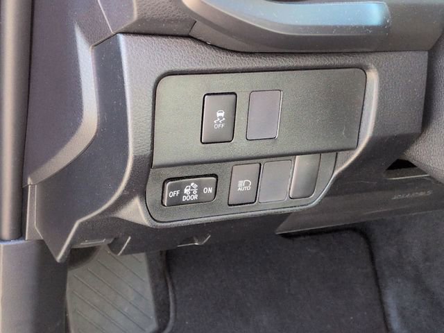 Used 2020 Toyota Tacoma SR w/ SR Convenience Package RWD image 15