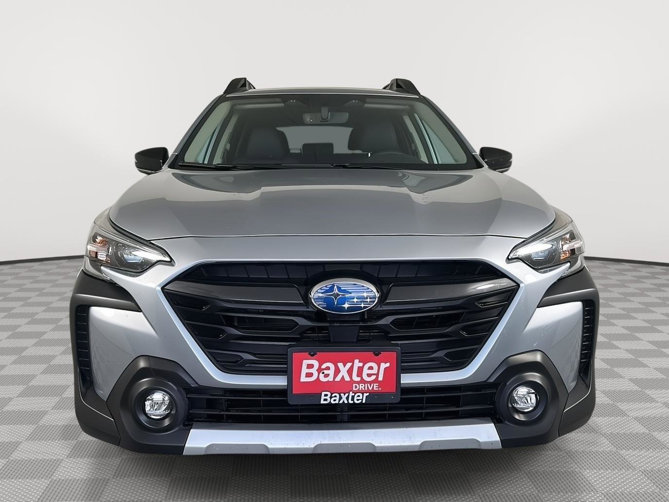 Used 2025 Subaru Outback Limited AWD/4WD image 2
