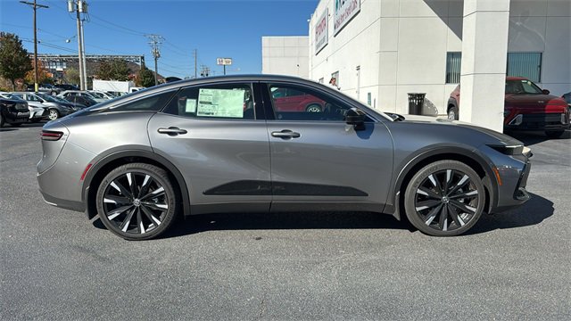 New 2026 Toyota Crown Platinum image 3