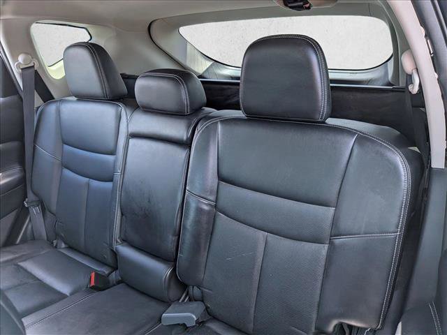 Used 2017 Nissan Murano Platinum w/ Platinum Technology Package FWD image 16