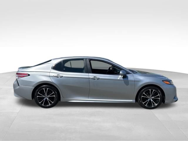 Used 2020 Toyota Camry SE w/ Audio Package FWD image 6