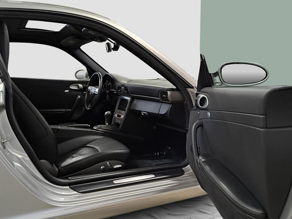 Used 2005 Porsche 911 Carrera RWD image 10