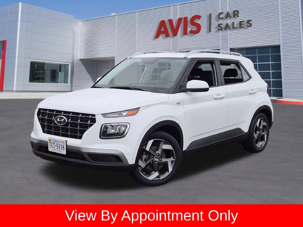 Used 2026 Hyundai Venue SEL FWD image 1
