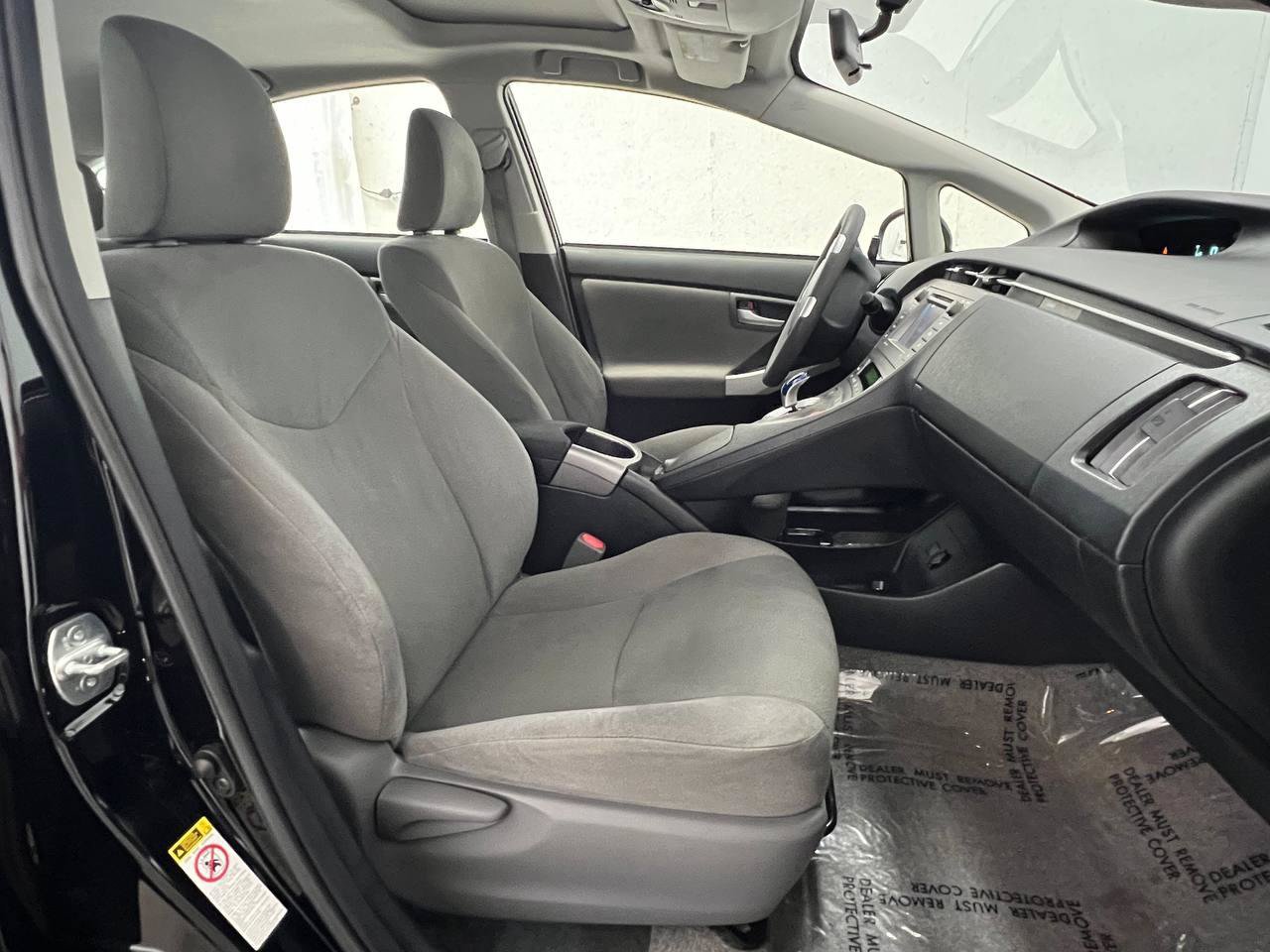 Used 2014 Toyota Prius Three w/ Solar Roof Package FWD image 12