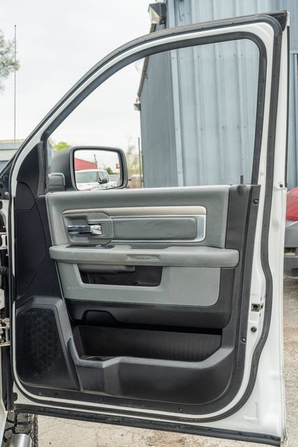 Used 2018 RAM 2500 SLT AWD/4WD image 38