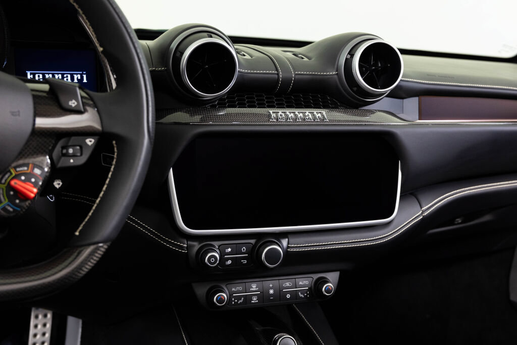 Certified 2023 Ferrari Portofino M RWD image 55