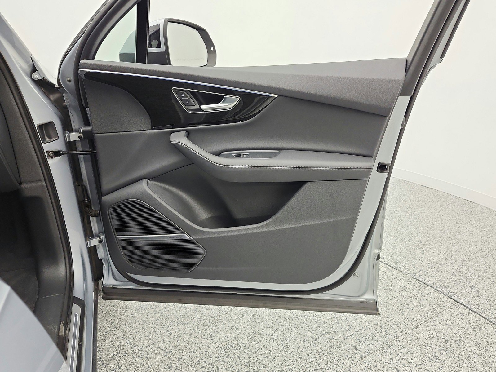 Used 2023 Audi Q7 3.0T Premium Plus w/ Premium Plus Package image 23