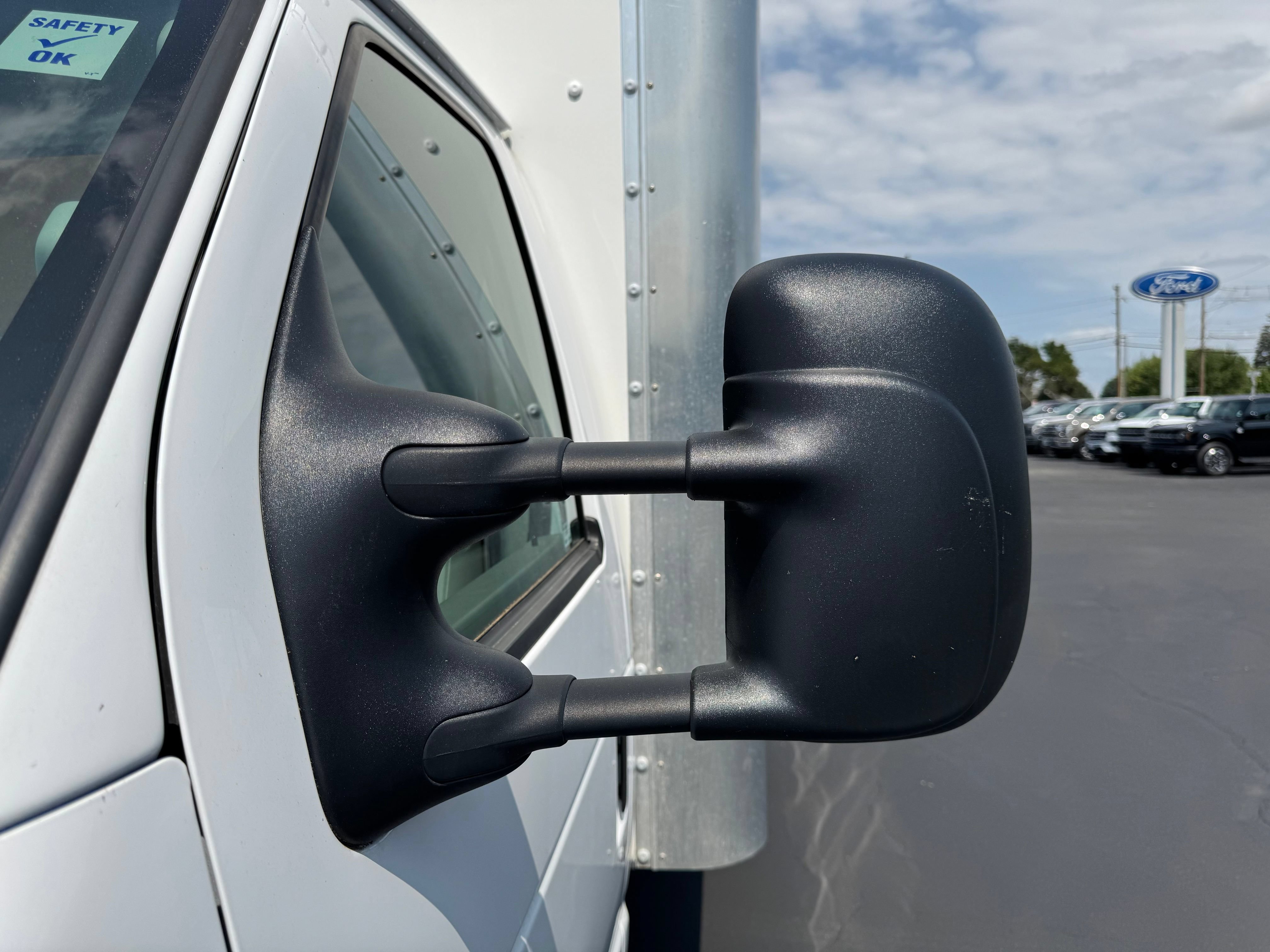 Used 2023 Ford E-450 and Econoline 450 Super Duty w/ Power Windows & Locks Group RWD image 25