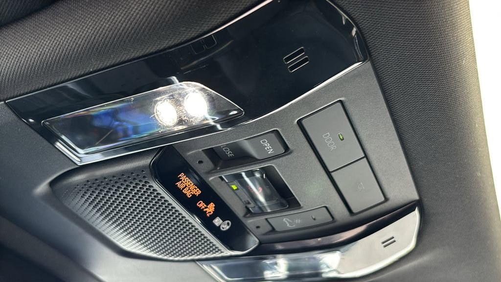 Used 2024 Lexus GX 550 w/ Accessory Package (2T) image 24