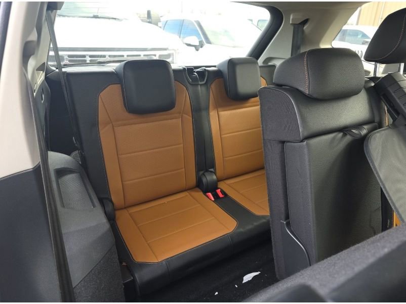 Used 2019 Volkswagen Tiguan SEL R-Line image 17