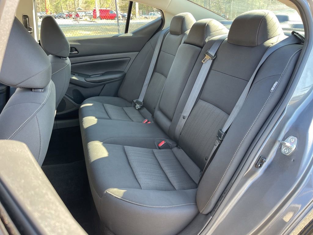 Used 2024 Nissan Altima 2.5 SV image 19