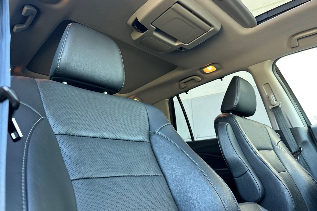 Certified 2019 Honda Pilot Elite image 18