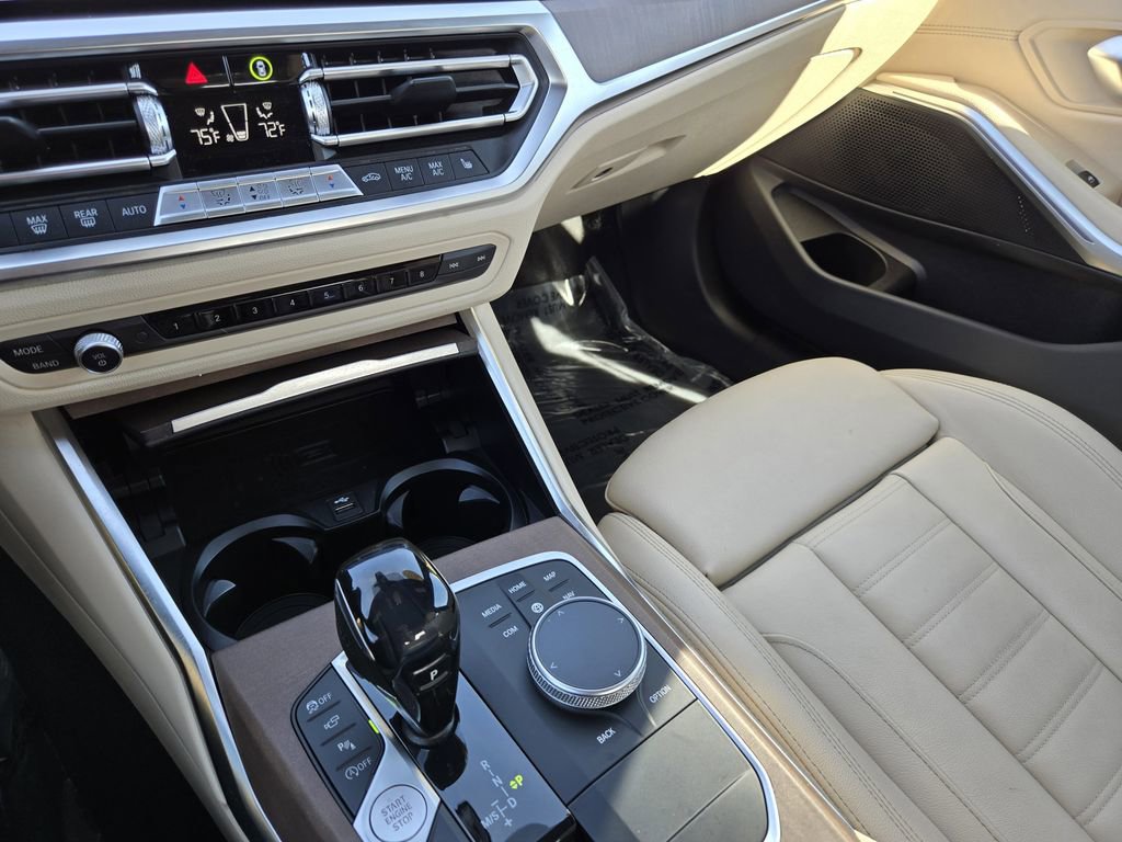 Used 2021 BMW 330i xDrive 330i xDrive w/ Premium Package image 18