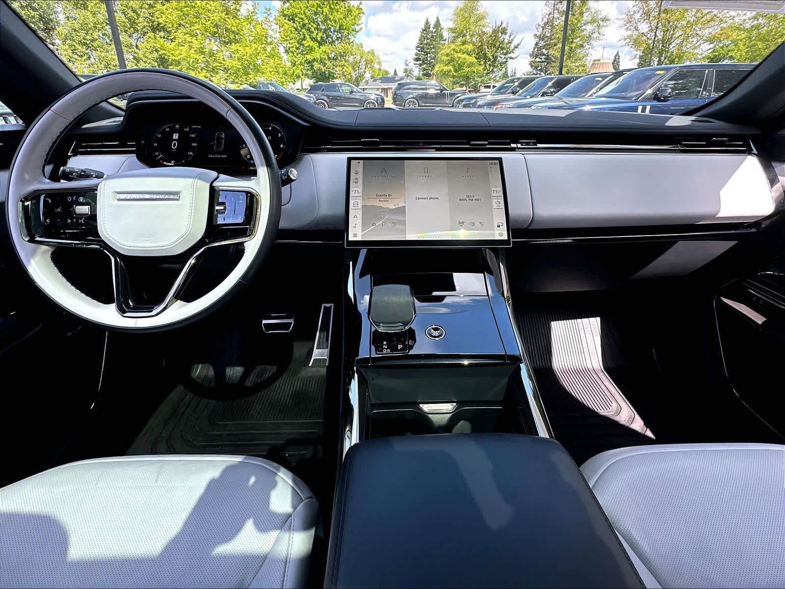 Used 2024 Land Rover Range Rover Sport Dynamic SE AWD/4WD image 18