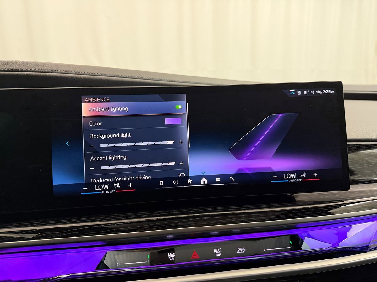 Used 2025 BMW 740i xDrive image 64